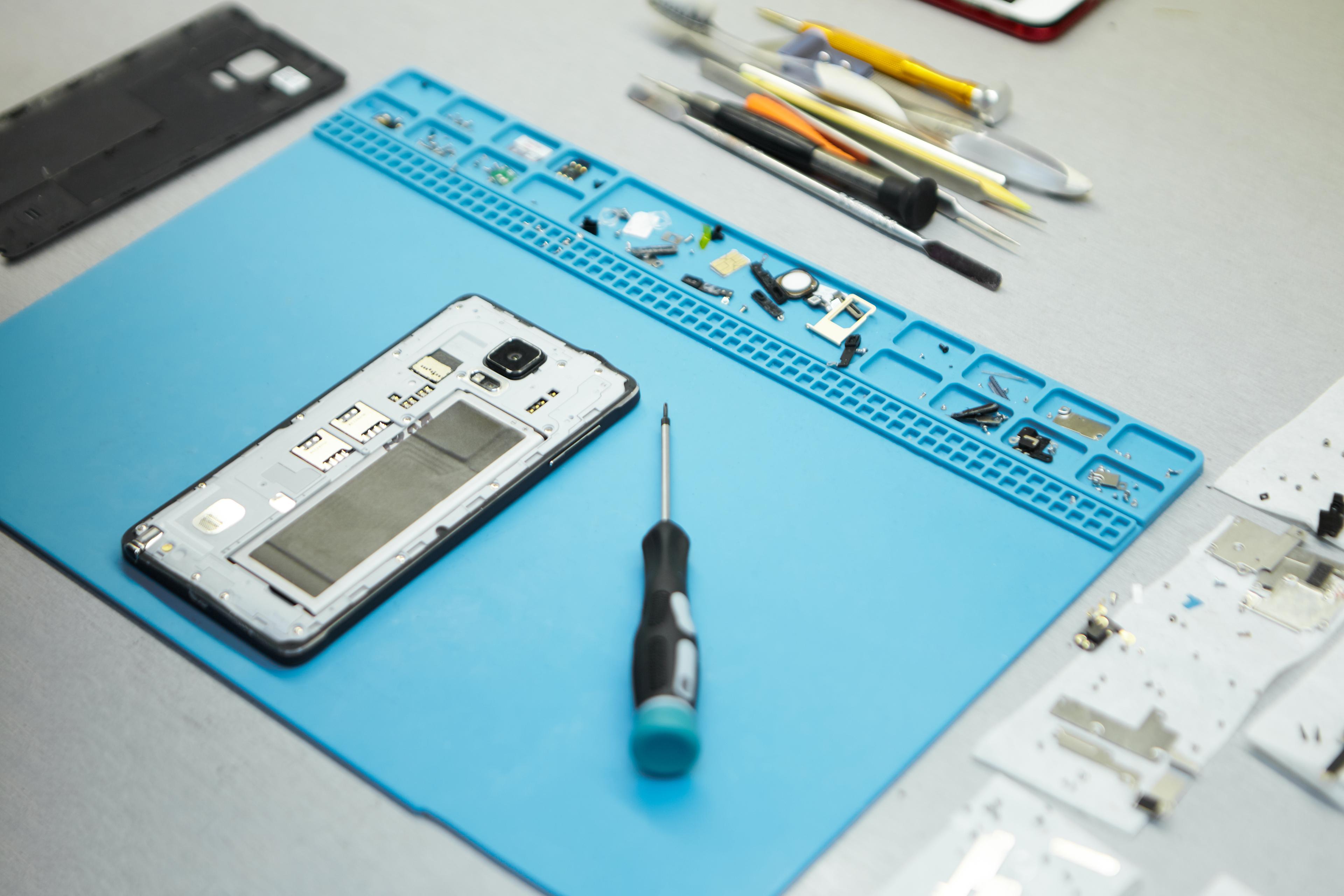 Phone Repair & Technology